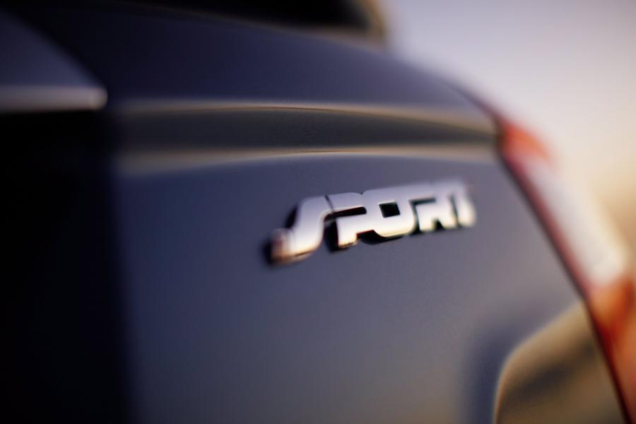  Ford Fusion Sport 2010 года  (US) (фото 9 из 26)
